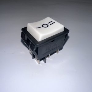 Трехпозиционный клавишный выключатель 22800-24200 UGOLINI